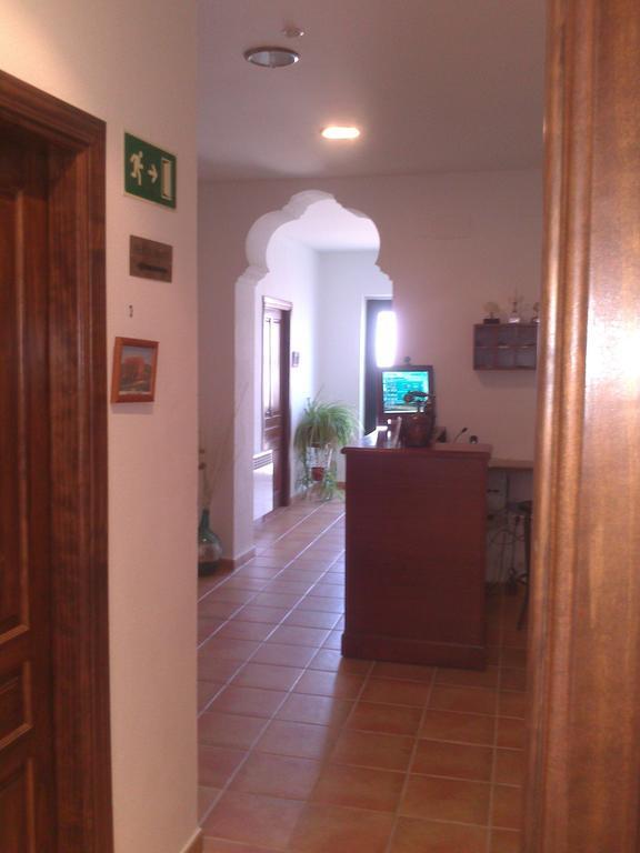 Hostal Rural La Casa Verde Cheles Bagian luar foto